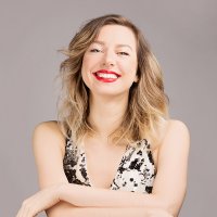 Professional jazz and soul singer gives singing and vocal technique classes in Paris and London