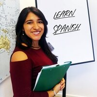 Native and certified teacher from Colombia. 12-year experience teaching at language institutions and at the university.