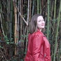 Recent Master of Fine Arts graduate with two years experience in private tutoring