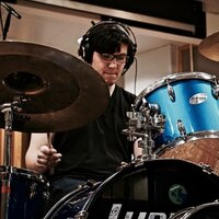 Rock/pop drummer with 15 years experience offering drum lessons in Boston, MA
