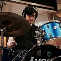 Rock/pop drummer with 15 years experience offering drum lessons in Boston, MA